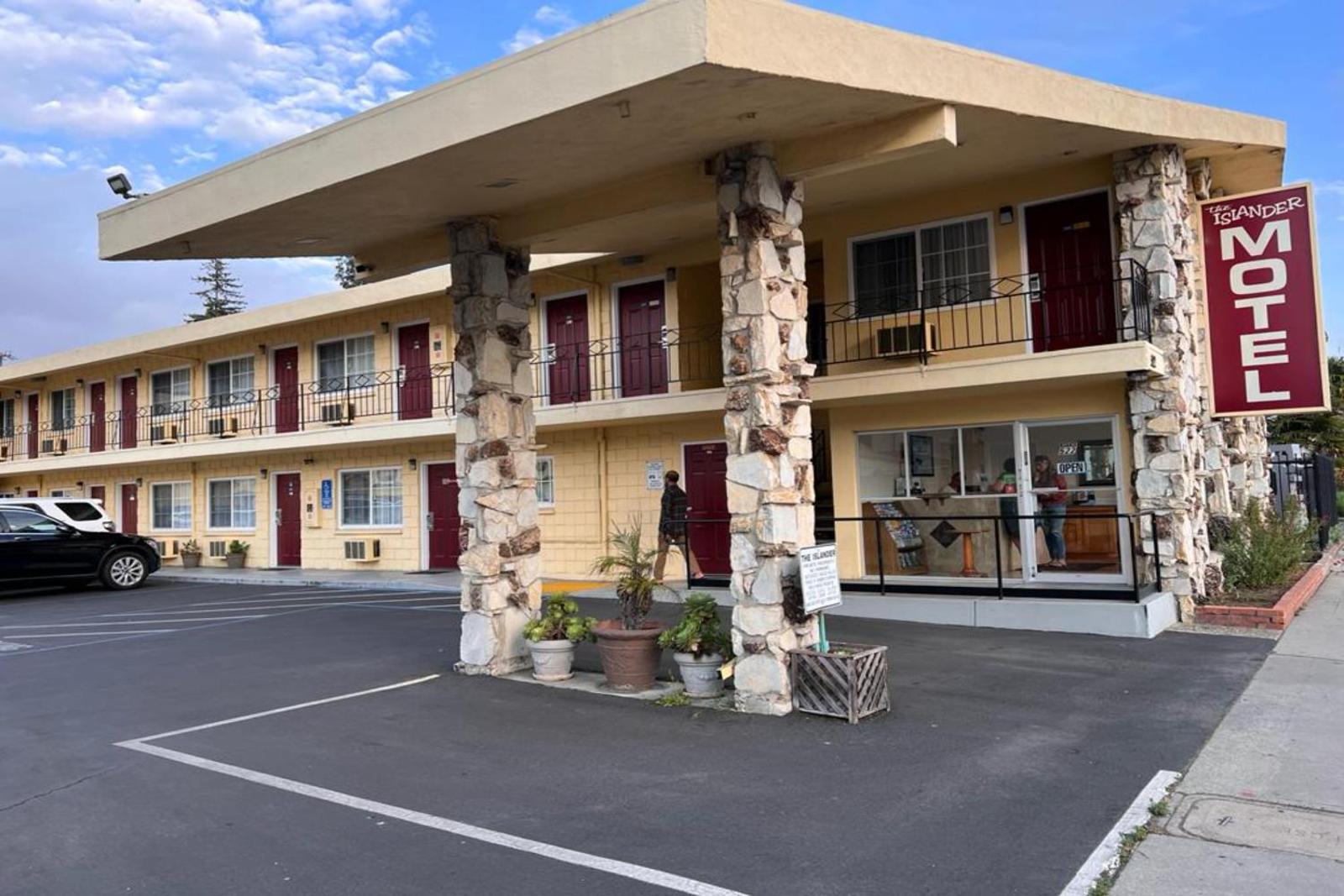 Islander Motel Santa Cruz CA